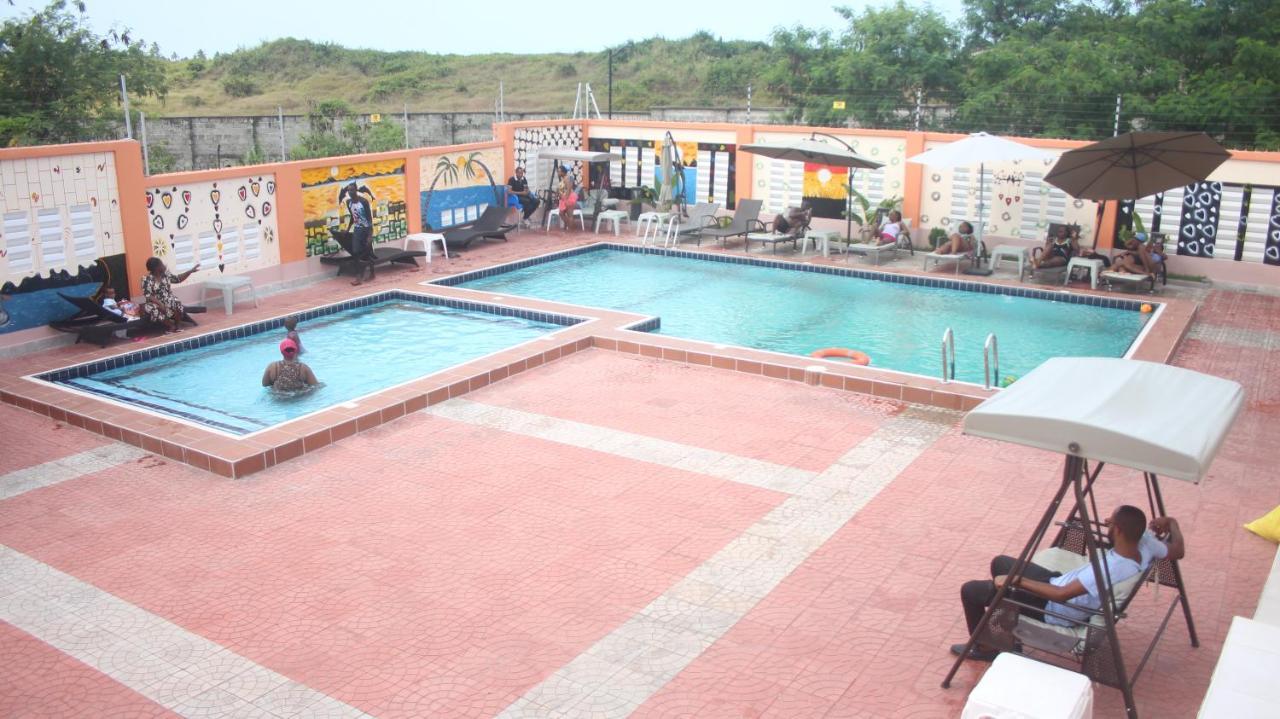 Jakicha Motel Дар-эс-Саламе Экстерьер фото