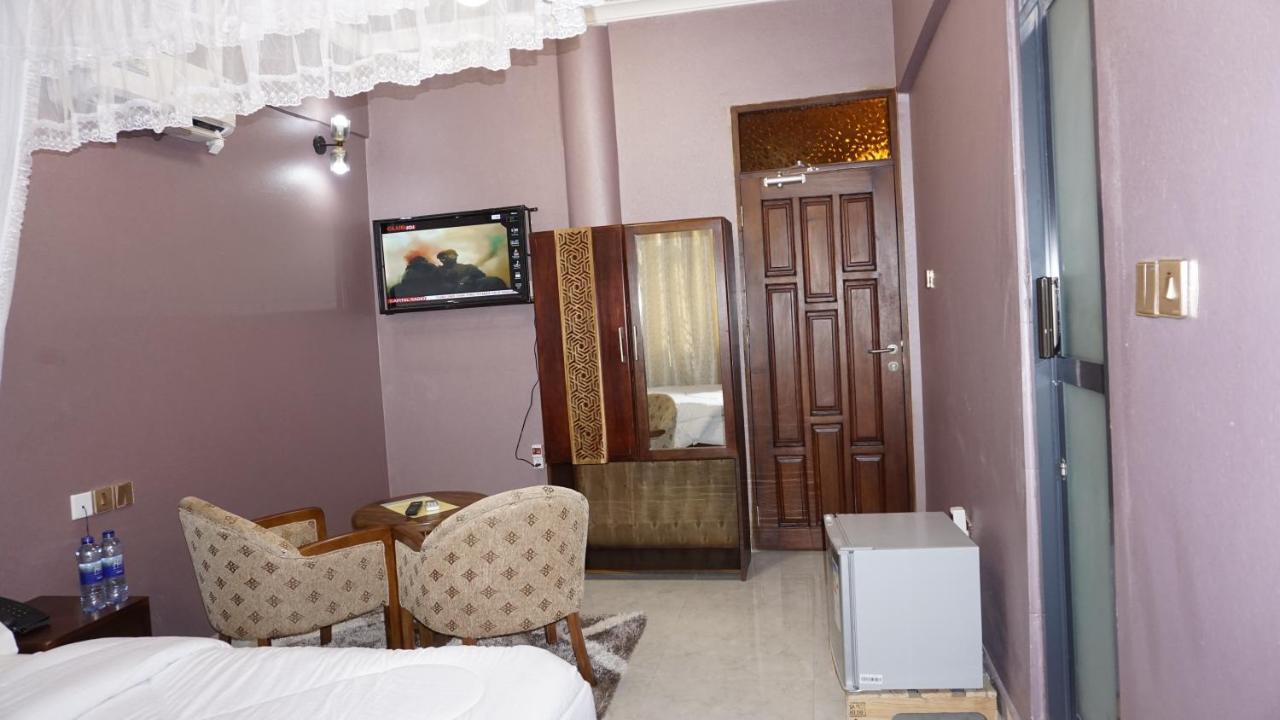 Jakicha Motel Дар-эс-Саламе Экстерьер фото