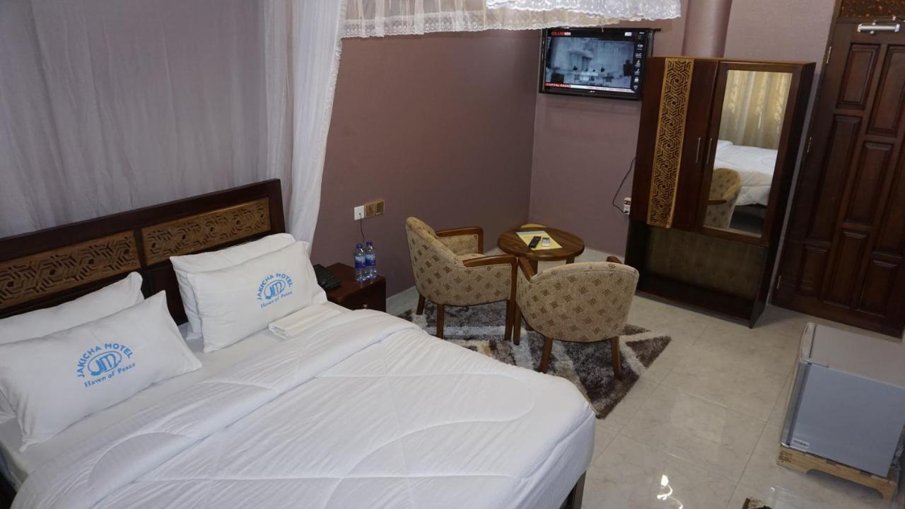 Jakicha Motel Дар-эс-Саламе Экстерьер фото